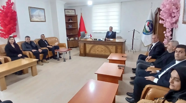 Doğubayazıt Ticaret ve Sanayi Oda Başkanı Can'dan Vergi Dairesi'ne Anlamlı Ziyaret