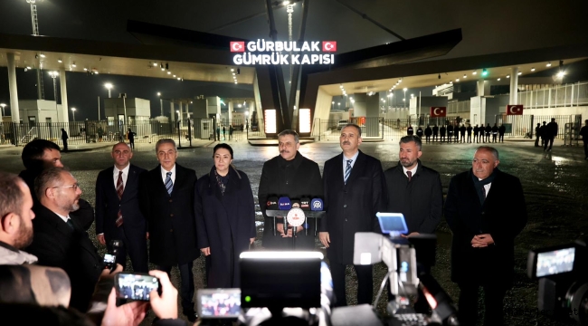 Bakan Çiftçi, Ağrı'da bir dizi temas ve incelemede bulundu.