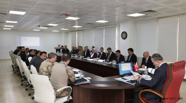 Ağrı'da "Genişletilmiş Güvenlik ve Asayiş Koordinasyon Toplantısı" gerçekleştirildi.