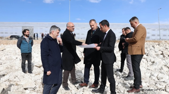 Ağrı Valisi Önder Bozkurt, Diyadin'de yürütülen projeleri yerinde denetledi