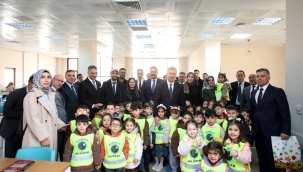 AİÇÜ'de Kütüphaneler Haftası Kapsamında Okuma Etkinliği