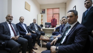 AİÇÜ Yönetimi, Prof ve Doç Unvanı Alan Akademisyenlere Hayırlı Olsun Ziyareti Gerçekleştirdi