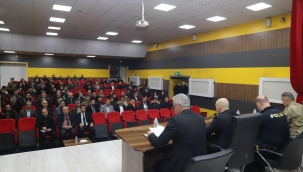  Doğubayazıt'ta Sağlıklı ve Güvenli Eğitim Ortamı İçin Tedbirler Masaya Yatırıldı