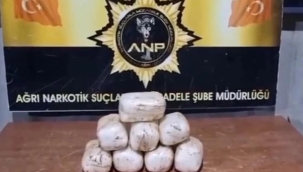 İran'dan Türkiye'ye Giriş Yapan TIR'da 1 Kilo 200 Gr Uyuşturucu Yakalandı.