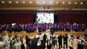Ağrı İbrahim Çeçen Üniversitesi'nde Sağlık Bilimleri Fakültesi Mezunları Kep Attı