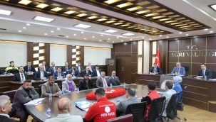 Ağrı Valisi Önder BOZKURT​​​​​​​ Başkanlığında Okul Güvenliği Toplantı Gerçekleşti