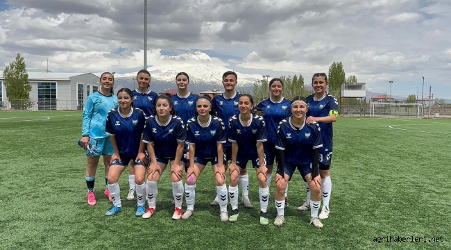 Bayazıtspor Kadın Futbol Takımının Çığlığı: Grupta Lideriz, Bizi Yalnız Bırakmayın!