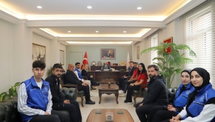 Doğubayazıt Kaymakamı Ekinci, 19 Mayıs Hazırlıkları İçin Gençlik ve Spor Müdürü'nü Kabul Etti