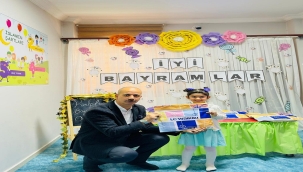 Doğubayazıt'ta 80 Kur'an Kursu Öğrencisine Hayırseverden Bayramlık Elbise