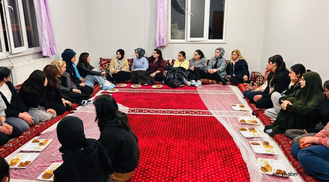 Kaymakam Eşi Tuğba Ekinci, Doğubayazıt'ta Yatılı Öğrencilerle Buluştu: "Sizler Bizim Gelecek Güvencemizsiniz"
