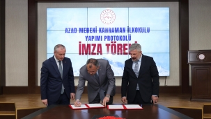 Vali Bozkurt, İş İnsanı Azad Medeni Kahraman, Ağrı'da 8 Derslik İlkokulu Yapımı İçin Sözleşme İmzaladı