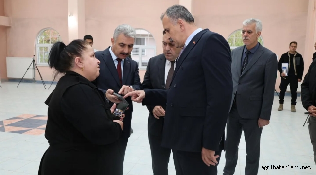 Vali Önder Bozkurt,  Ağrı'da Yeni Açılacak Müze Binasında İncelemelerde Bulundu