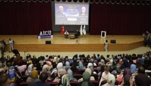 Modern İnsanın Çıkmazı AİÇÜ'de Masaya Yatırıldı: Prof. Dr. Sadettin Ökten Bilgi Şöleni Başladı"