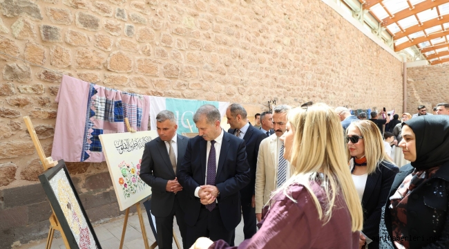 Tarihin Kalbinde Hayat Boyu Öğrenme Coşkusu
