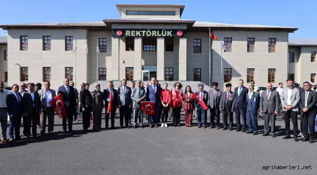 Ağrı'da 15 Temmuz'un 10. Yılında Duygulu Anma Programı