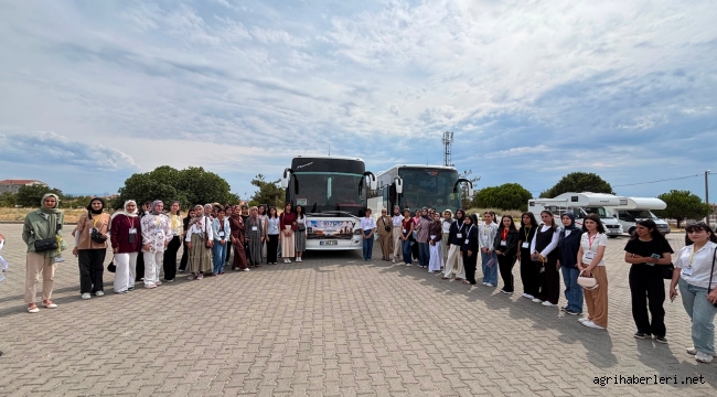 Ağrılı Öğrencilerin Tarih Yolculuğu Sürüyor