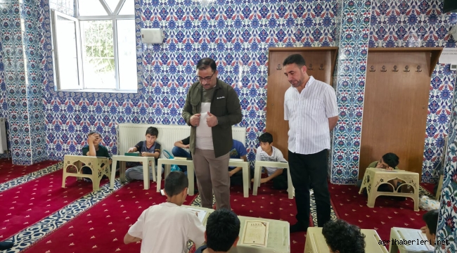 Doğubayazıt'ta Müftü Demirkaynak, Yaz Kur'an Kurslarını Ziyaret Etti