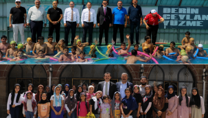 Tutak'ta Kaymakamı Coşkun, Cami Bahçesinden ve Yüzme Havuzunda Minik Öğrencileri Ziyaret Etti